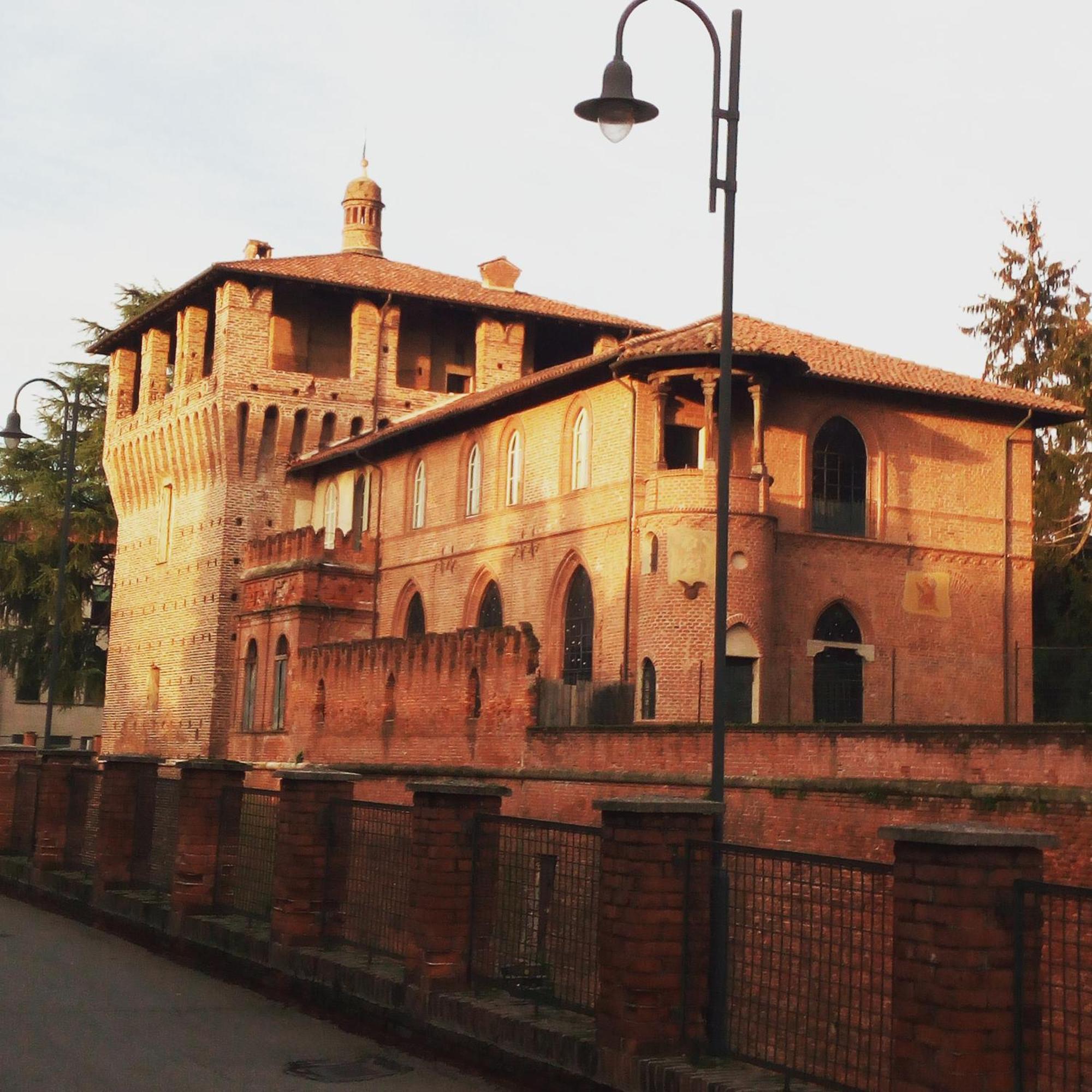 Court Inn Galliate المظهر الخارجي الصورة